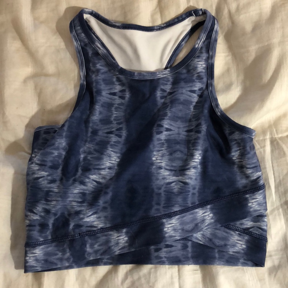 cropped workout top with built in bra